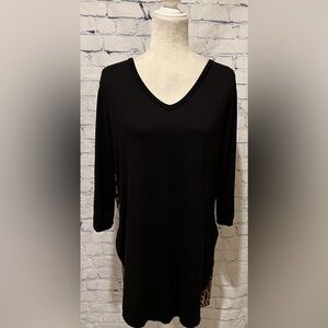 Cha-Cha Vente Half Black Half Animal Print Long Tunic Top Size Large